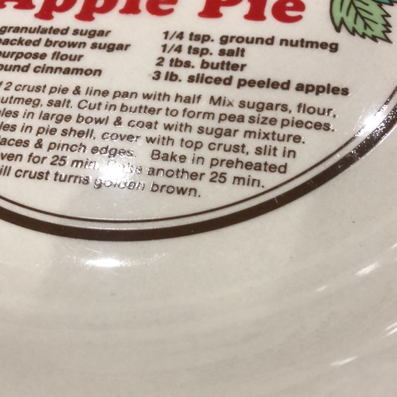 Glass pie plate Sunnycraft hand crafted pie plate 11 inches diameter - Picture 3 of 5